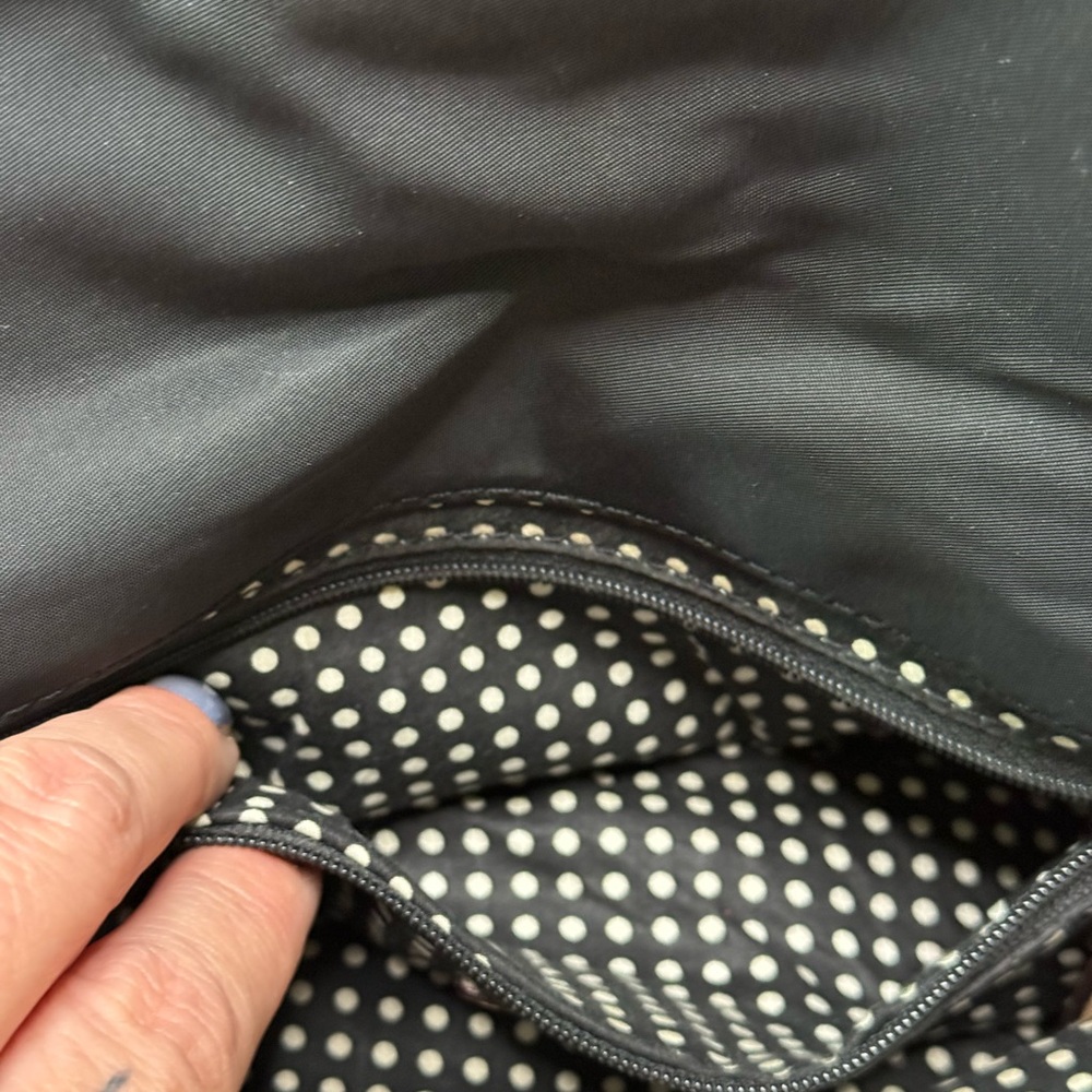 Kate Spade Black Crossbody Bag with Sleek Design - Picture 8 of 12